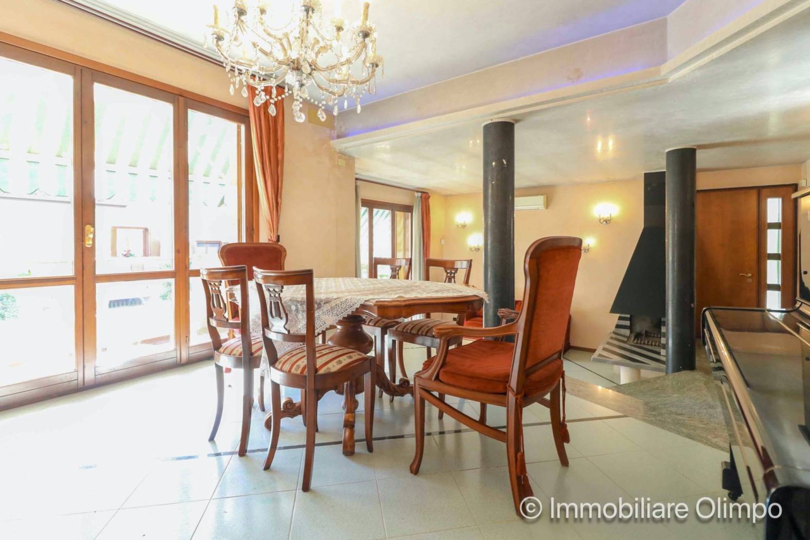 Salone
