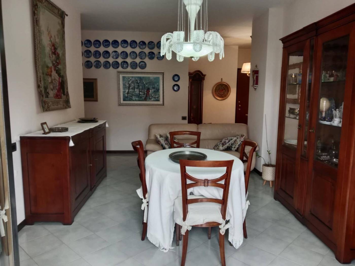 Salone