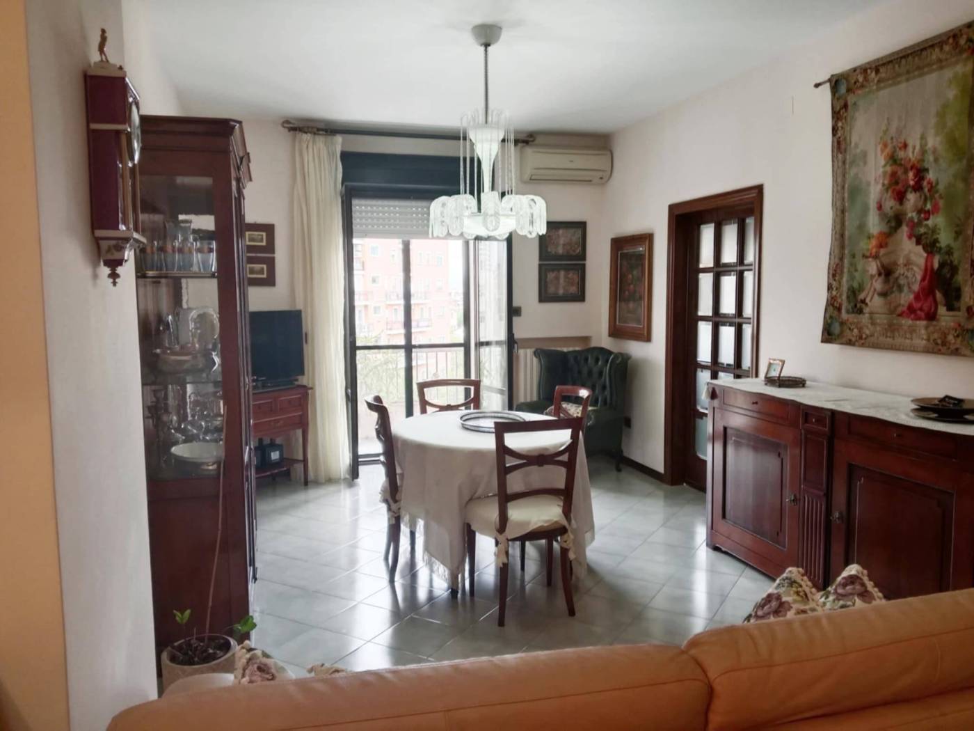 Salone