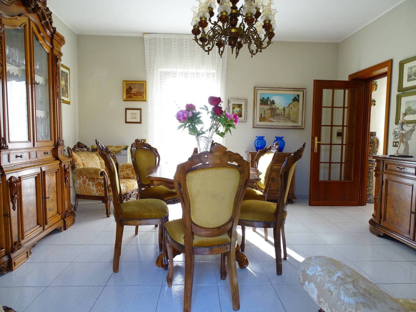 Salone