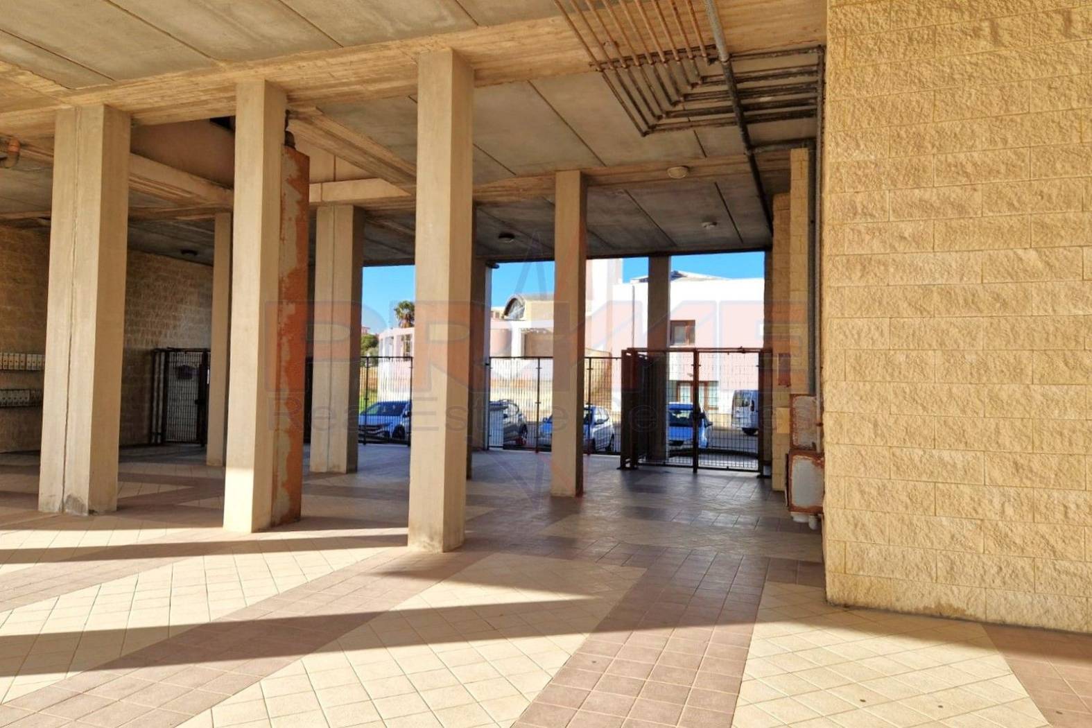 Interno non residenziale Interno non residenziale