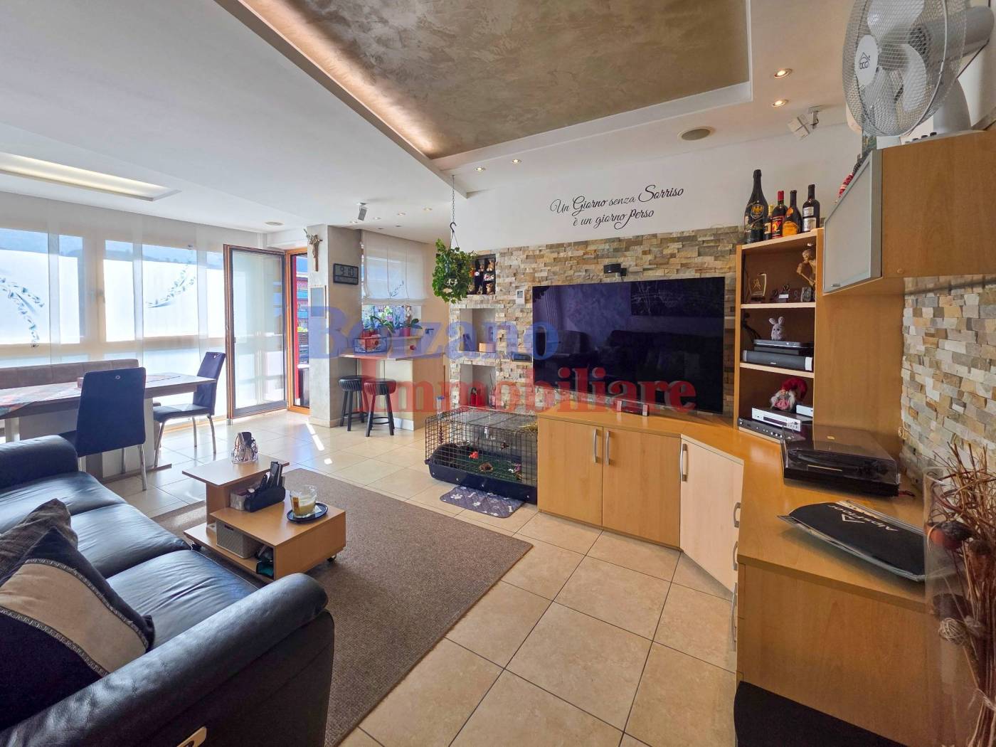 Interno non residenziale Interno non residenziale