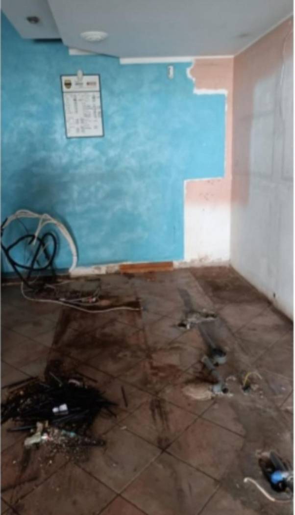 Interno non residenziale Interno non residenziale