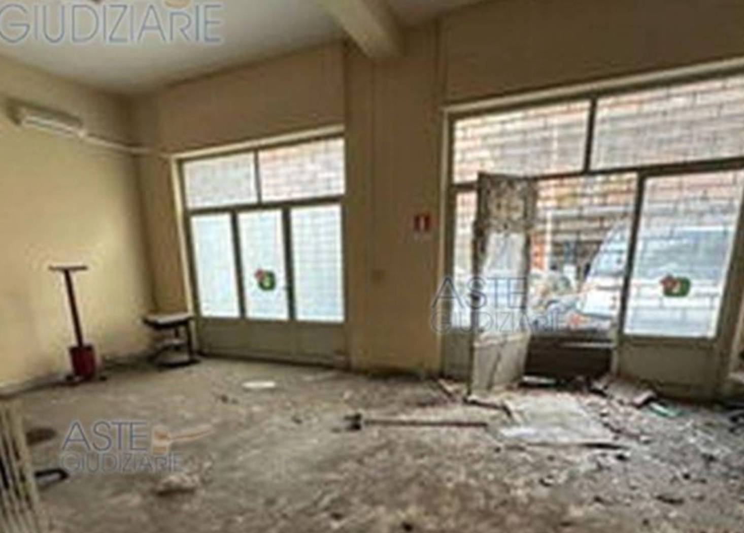 Interno non residenziale Interno non residenziale