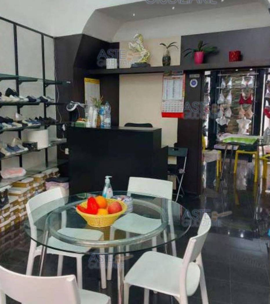 Interno non residenziale Interno non residenziale