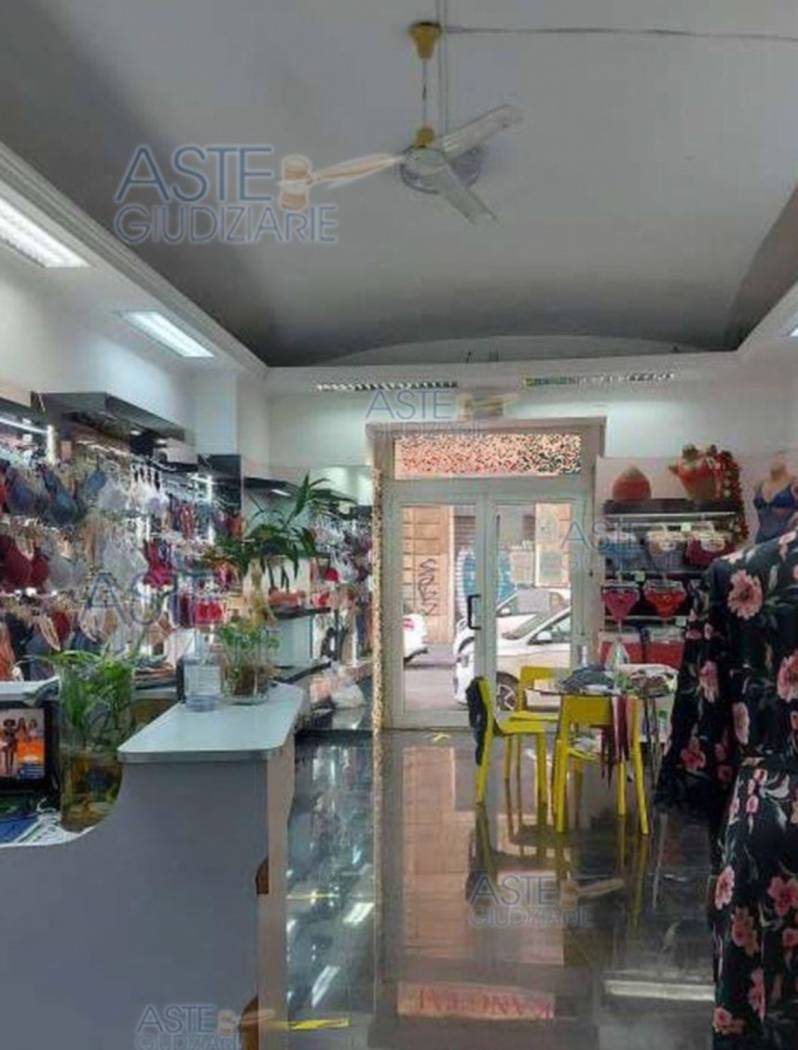 Interno non residenziale Interno non residenziale