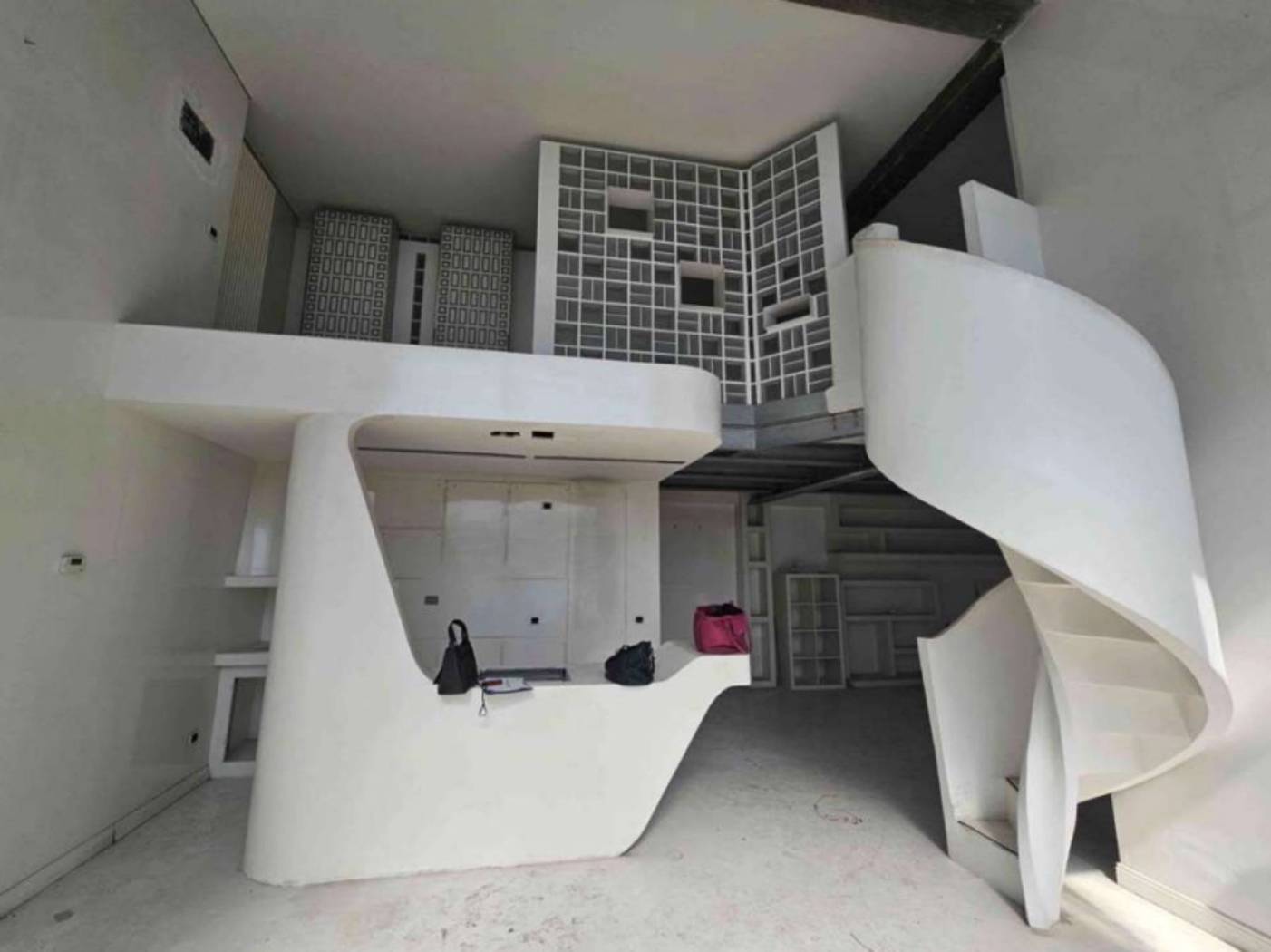 Interno non residenziale Interno non residenziale