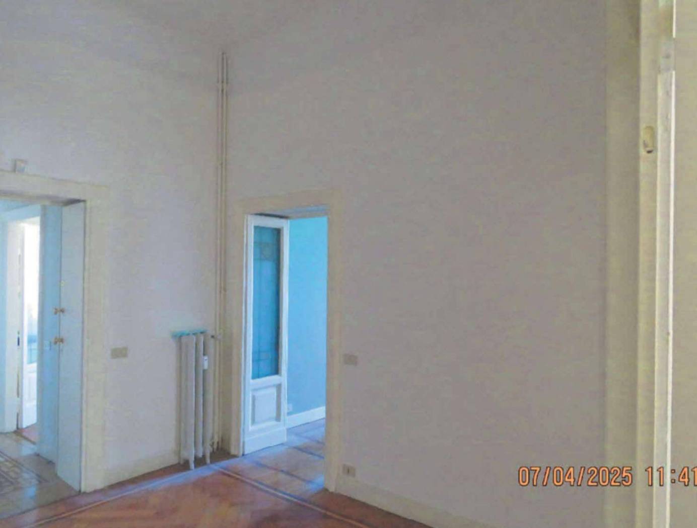 Stanza non arredata Stanza non arredata