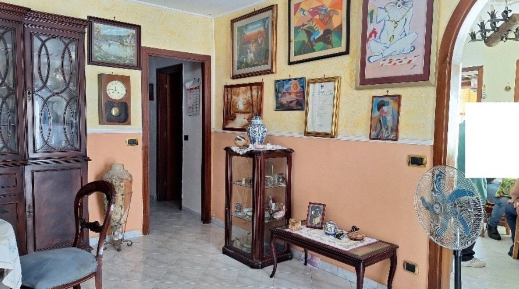 Disimpegno Disimpegno