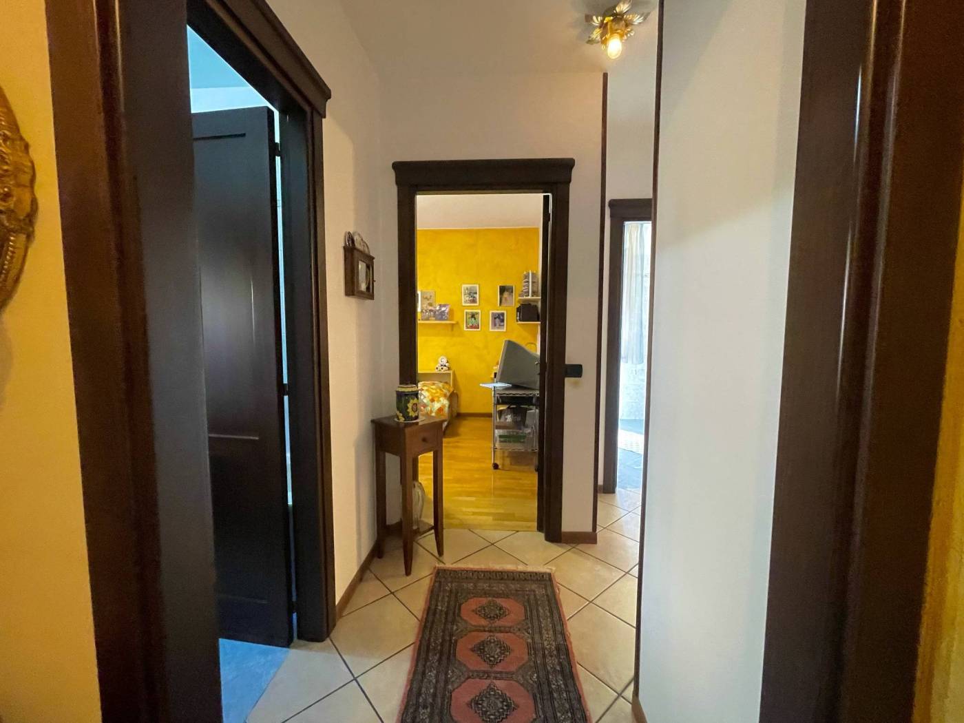 Disimpegno Disimpegno