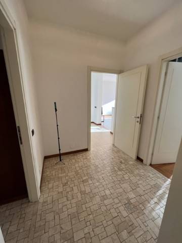 Disimpegno Disimpegno