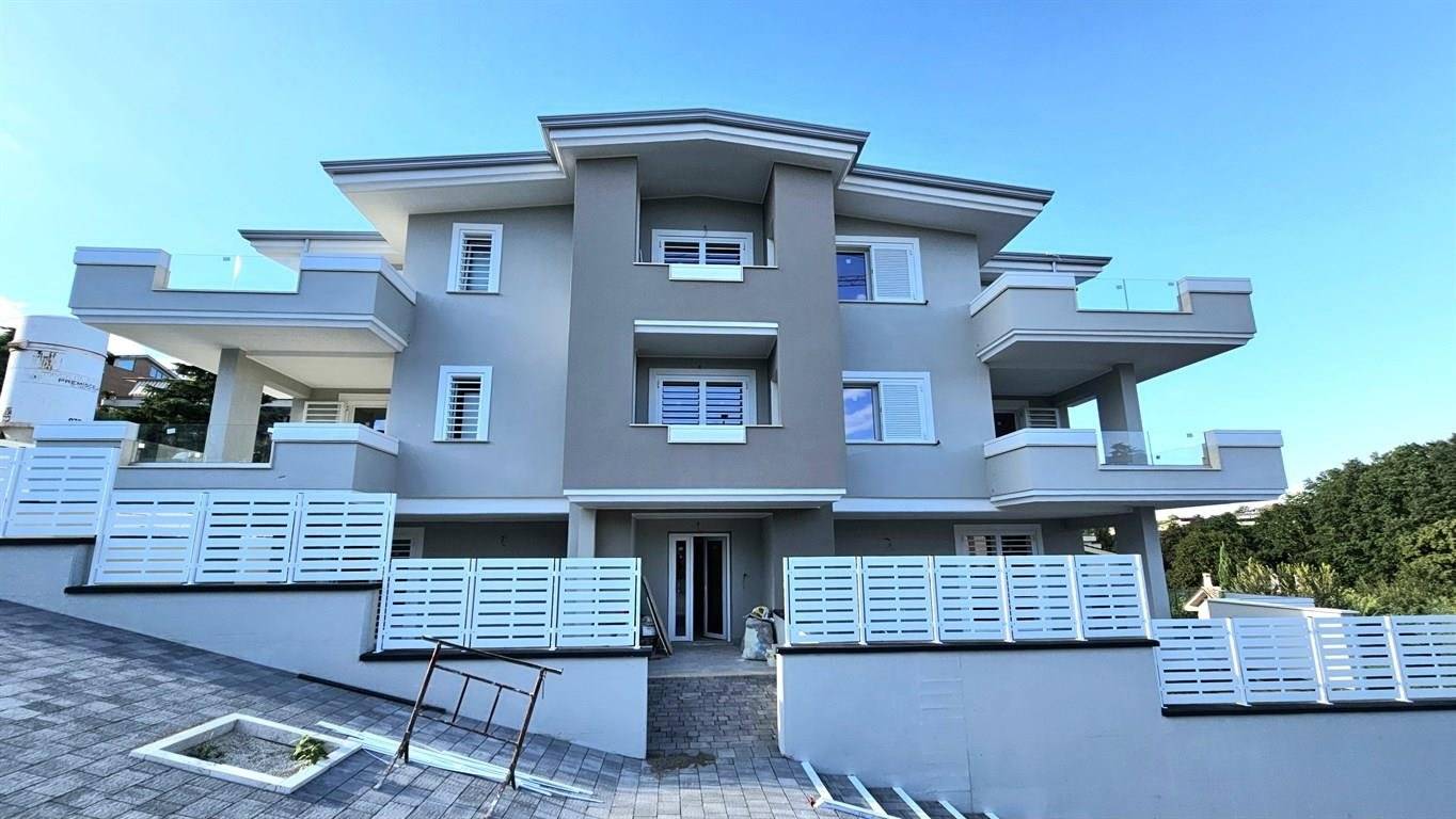 FONTE NUOVA – Tor Lupara – Proponiamo in vendita ampio bilocale con balcone in un moderno complesso residenziale di Nuova Costruzione a Tor Lupara, 