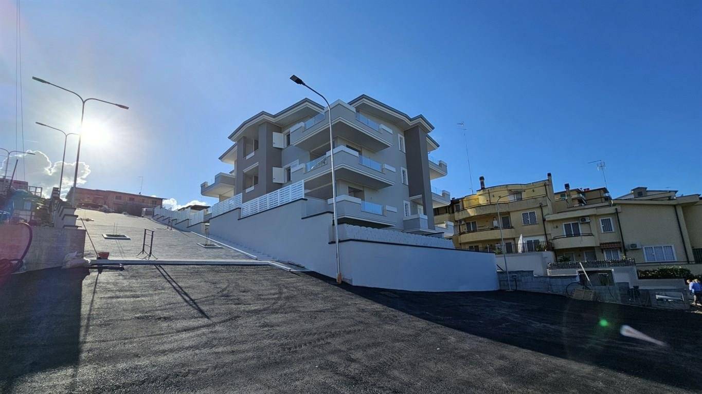FONTE NUOVA – Tor Lupara – Proponiamo in vendita trilocale con terrazzo e balcone angolare in un moderno complesso residenziale di Nuova Costruzione 