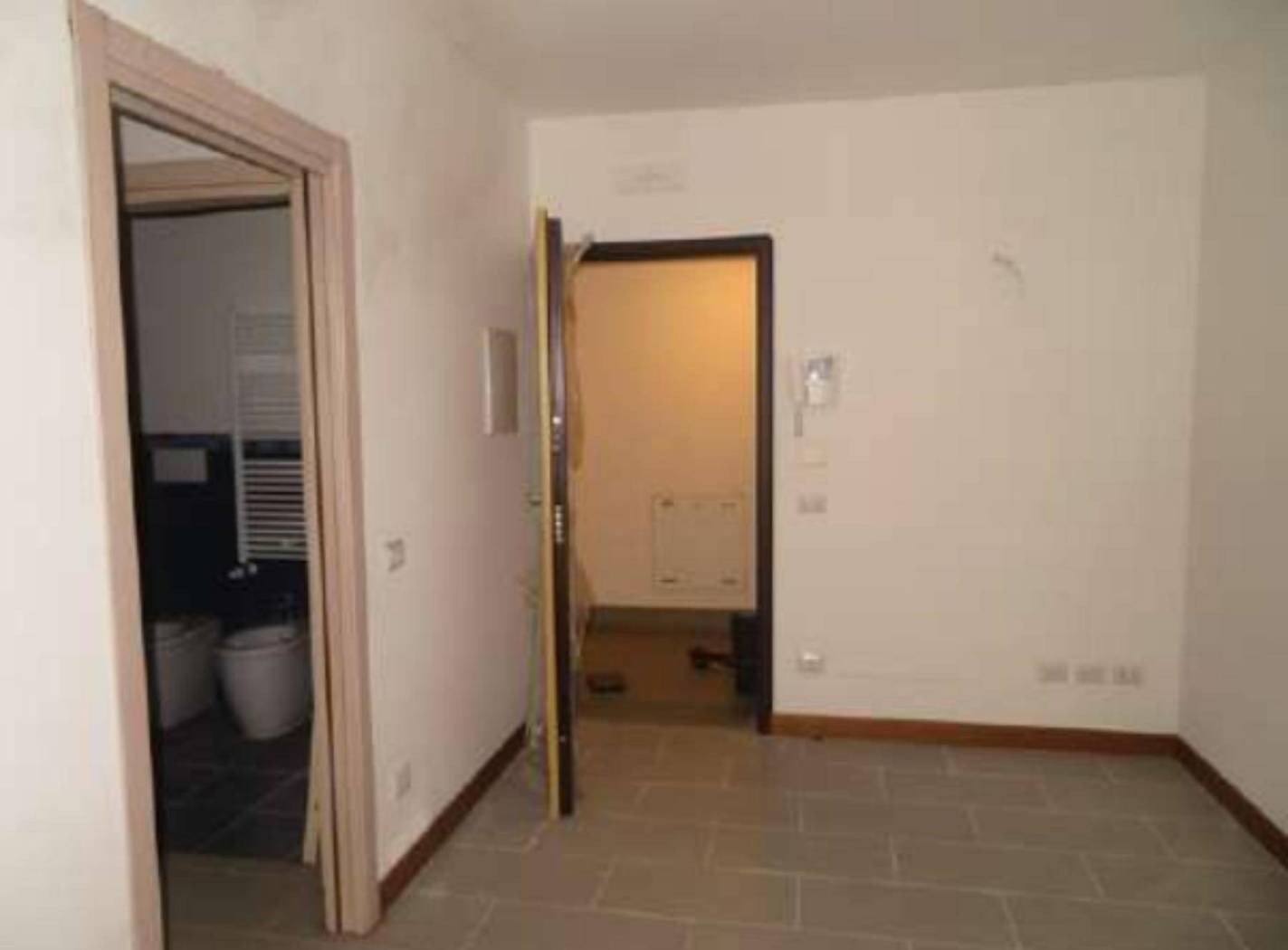 Stanza non arredata Stanza non arredata