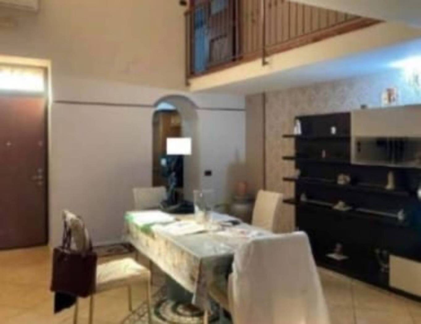 Interno non residenziale Interno non residenziale