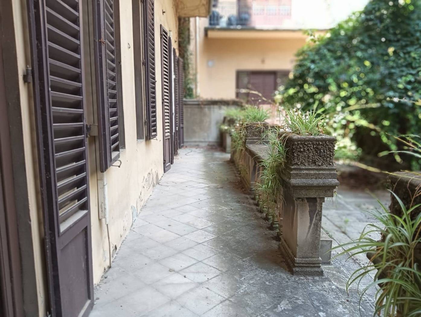 RIF. AFU000FOR, FIRENZE, FORTEZZA, Ufficio 180 mq con giardino. DISPONIBILE DA DICEMBRE 2025. Eu. 2.600 + SPESEA pochi passi da Piazza Indipendenza, 