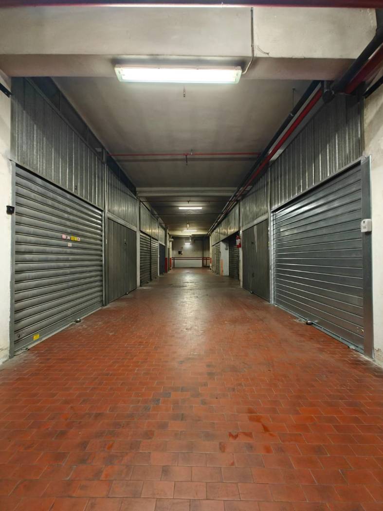 Interno non residenziale Interno non residenziale