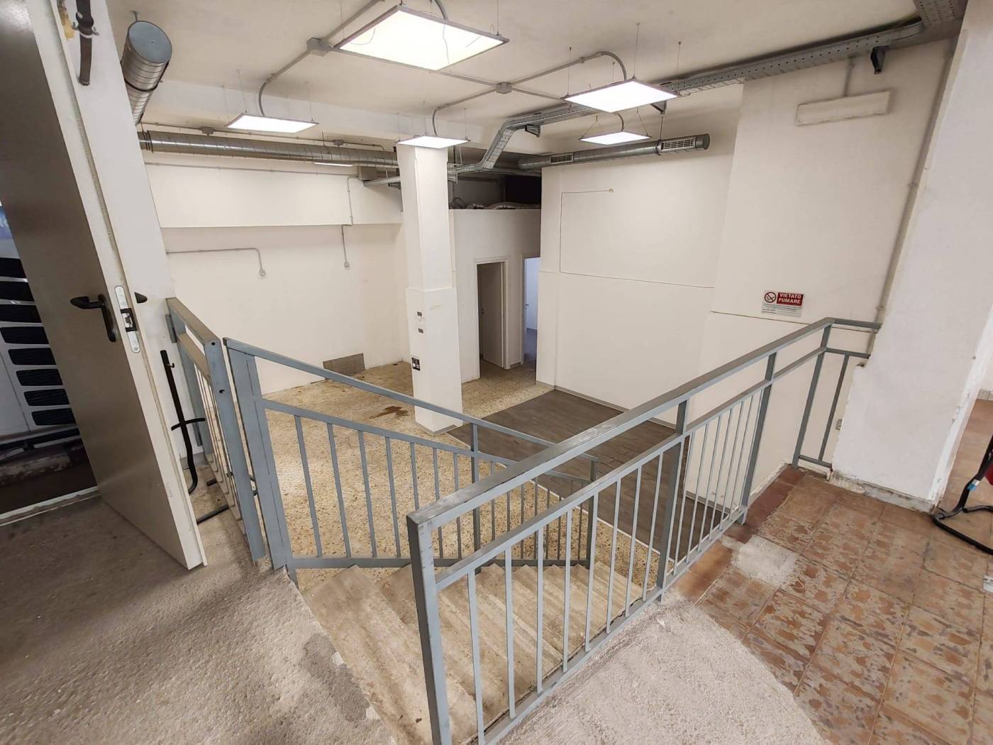 Interno non residenziale Interno non residenziale