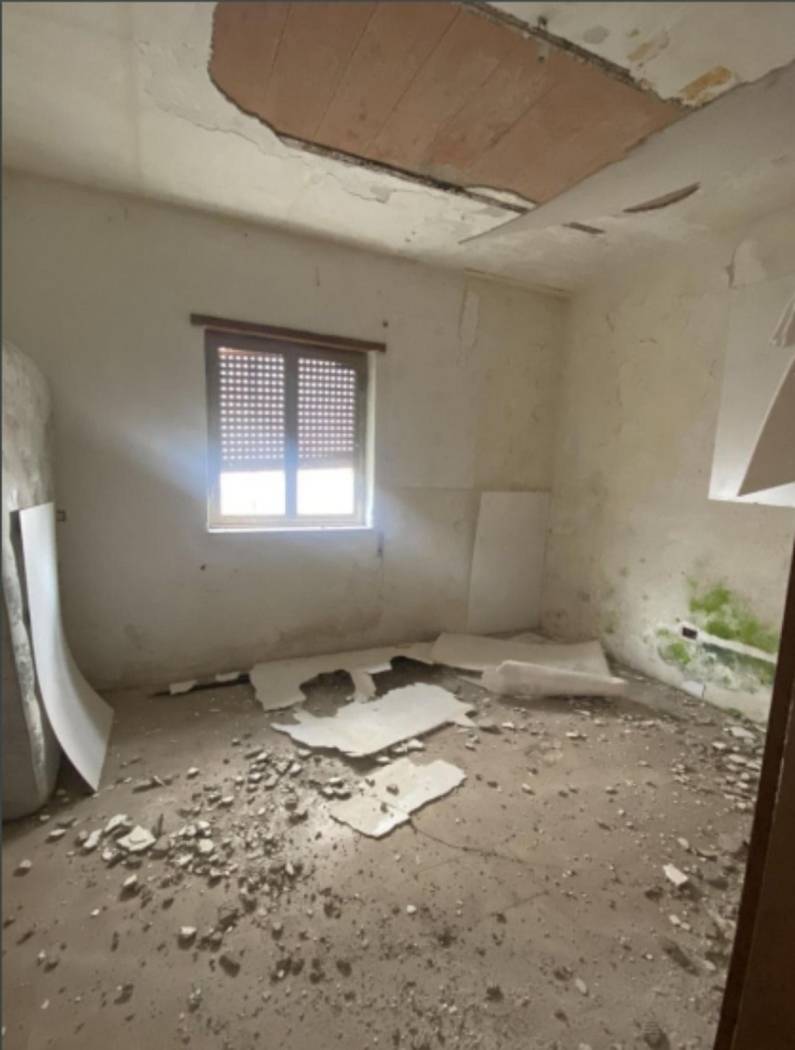 Stanza non arredata Stanza non arredata