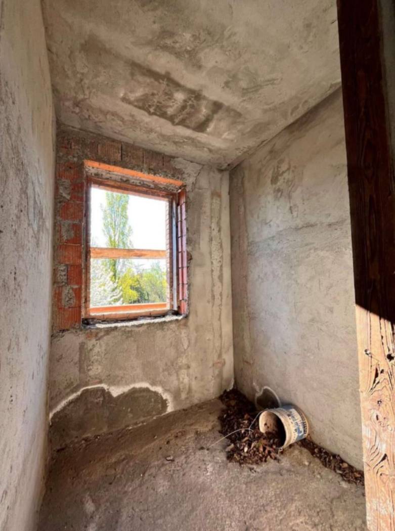 Stanza non arredata Stanza non arredata