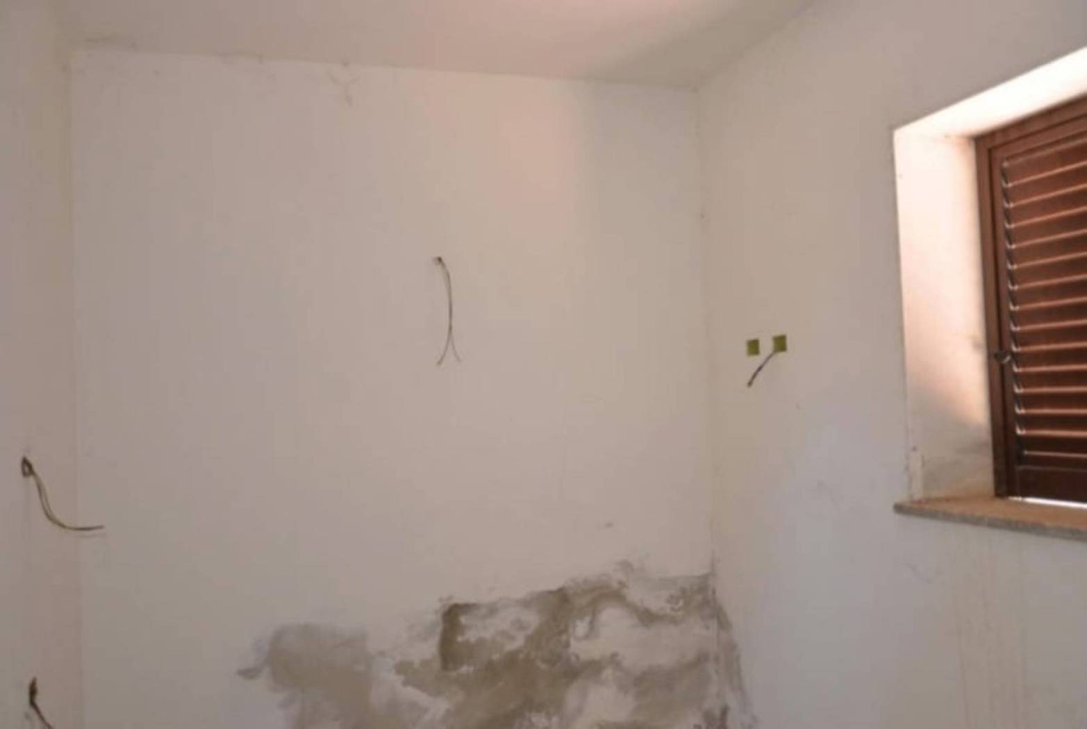 Stanza non arredata Stanza non arredata