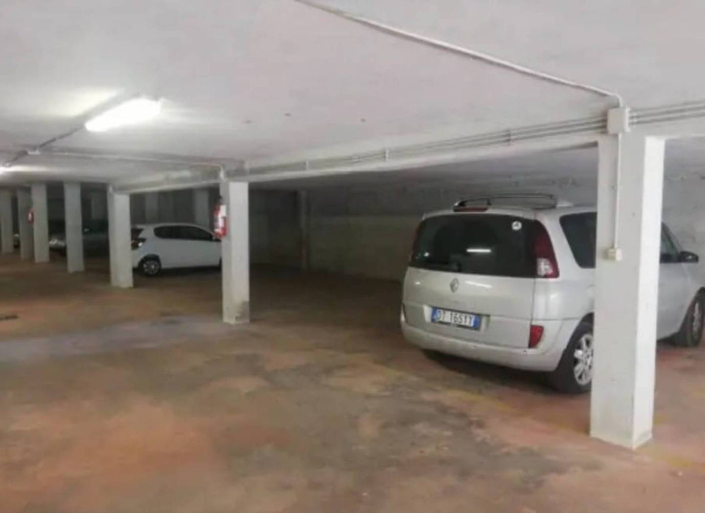 Posto macchina Posto macchina