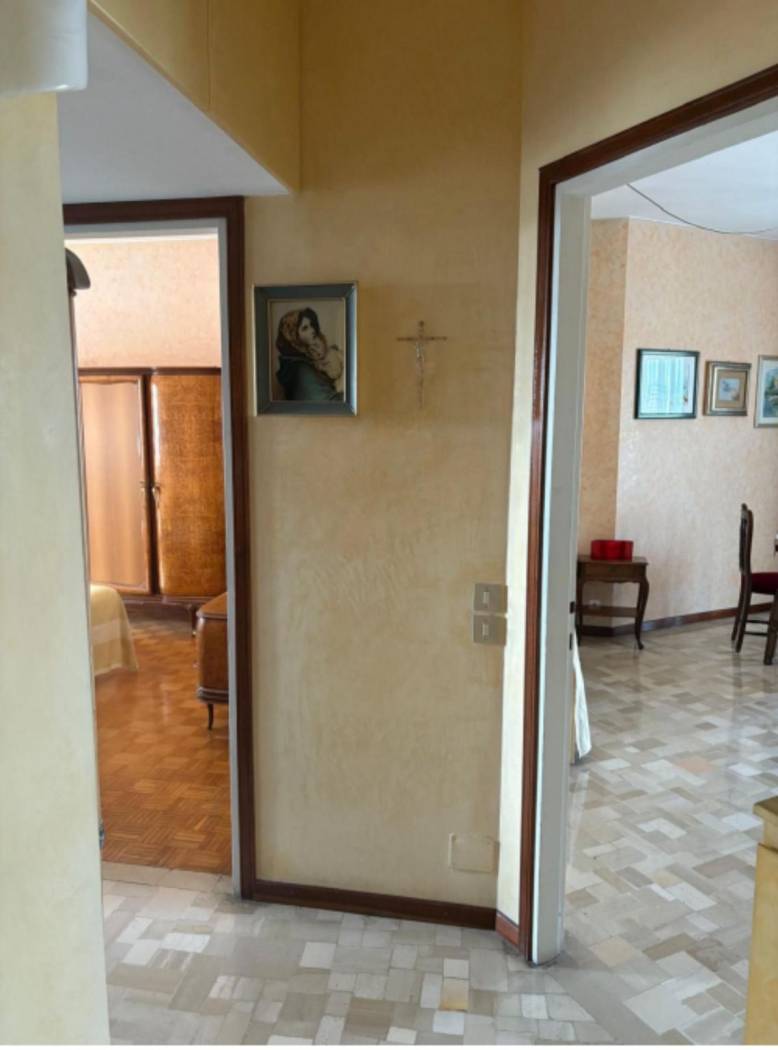 Disimpegno Disimpegno