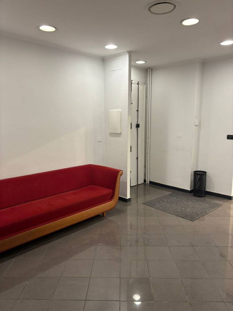 Interno non residenziale Interno non residenziale