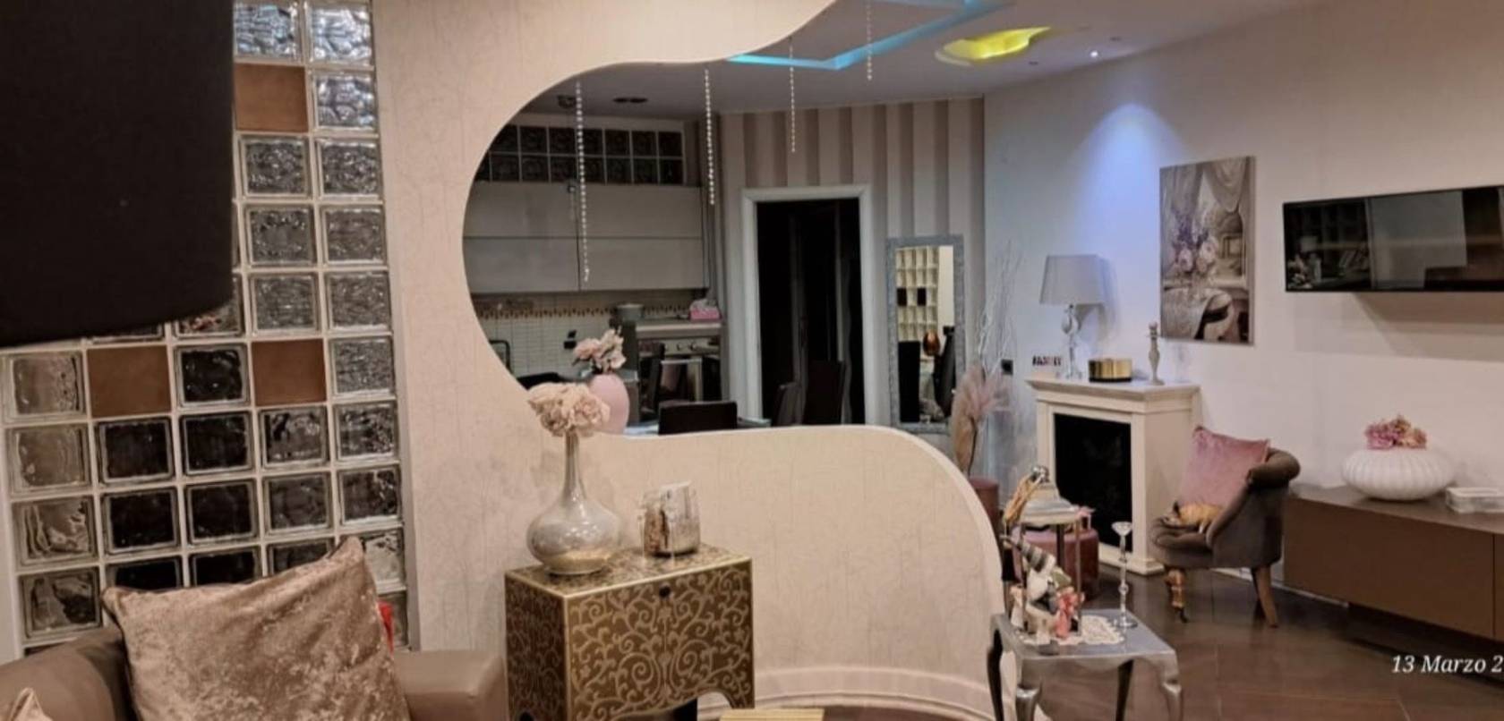 Interno non residenziale Interno non residenziale