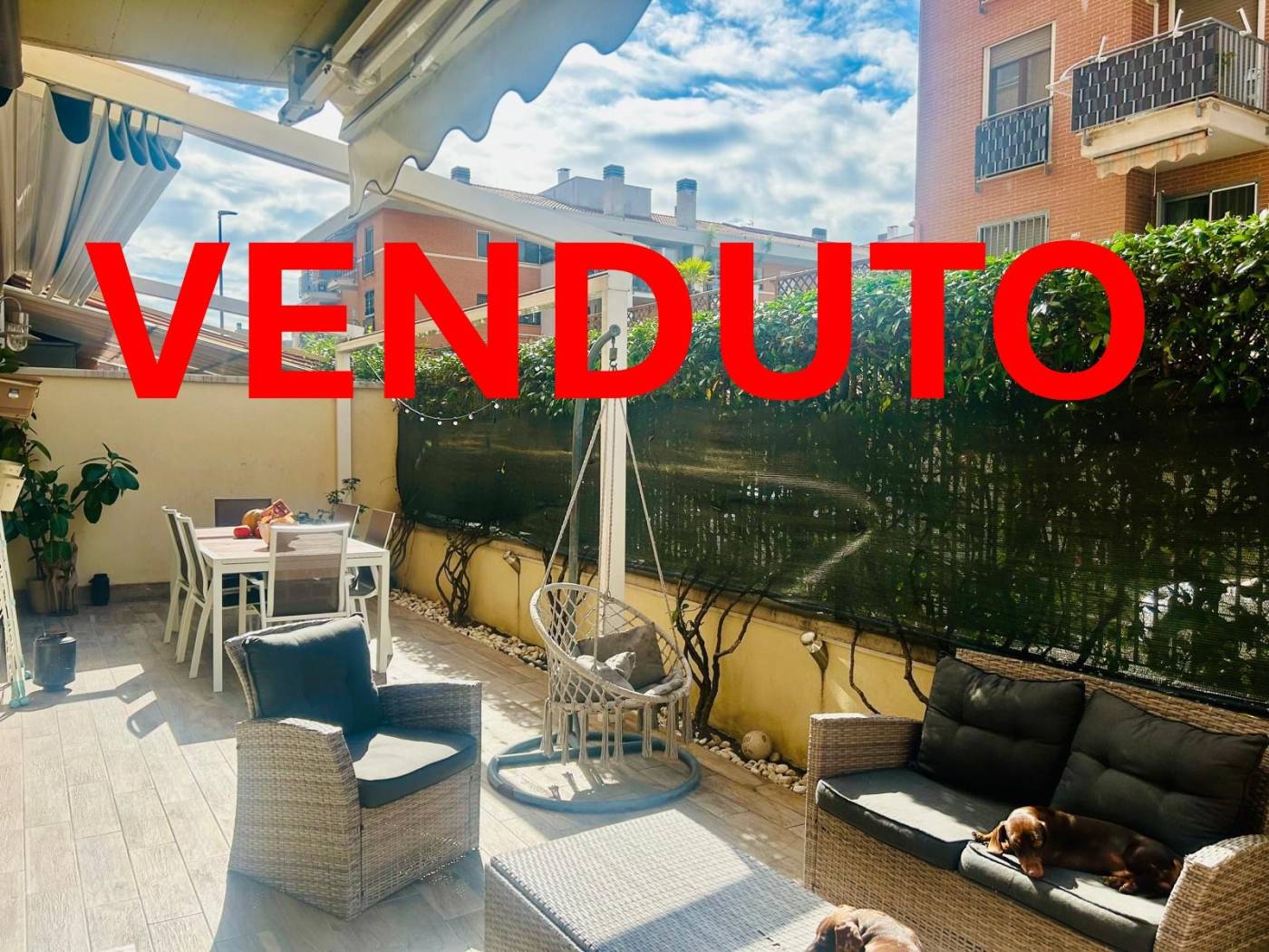 TOR VERGATA NUOVA E PIU' PRECISAMENTE IN VIA SANDRO PENNA LA BL CASE IMMOBILIARE PROPONE ALL'INTERNO DI UN CONDOMINIO SIGNORILE, IN UNA PALAZZINA IN 