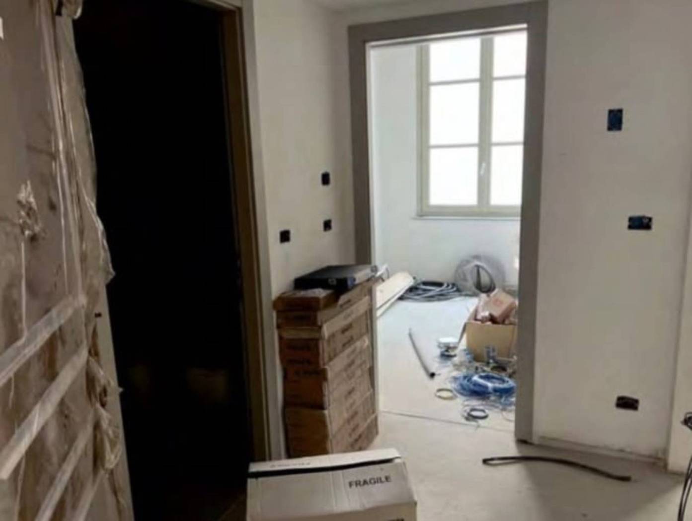 Stanza non arredata Stanza non arredata