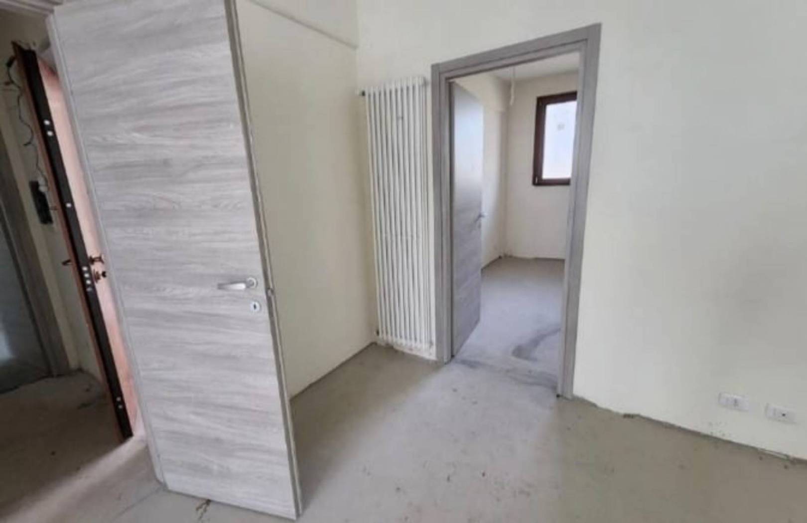 Stanza non arredata Stanza non arredata