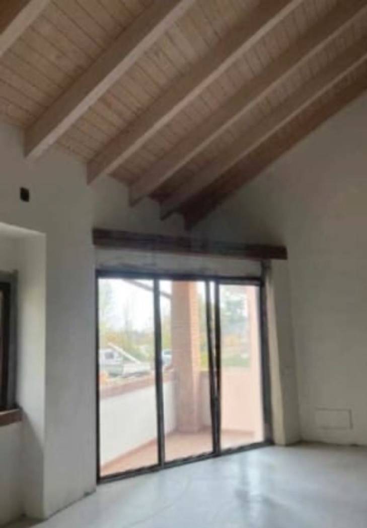 Interno non residenziale Interno non residenziale