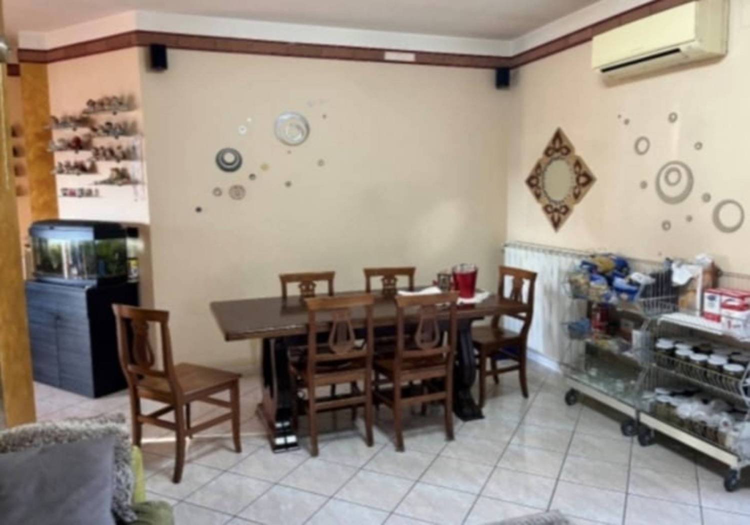 Interno non residenziale Interno non residenziale