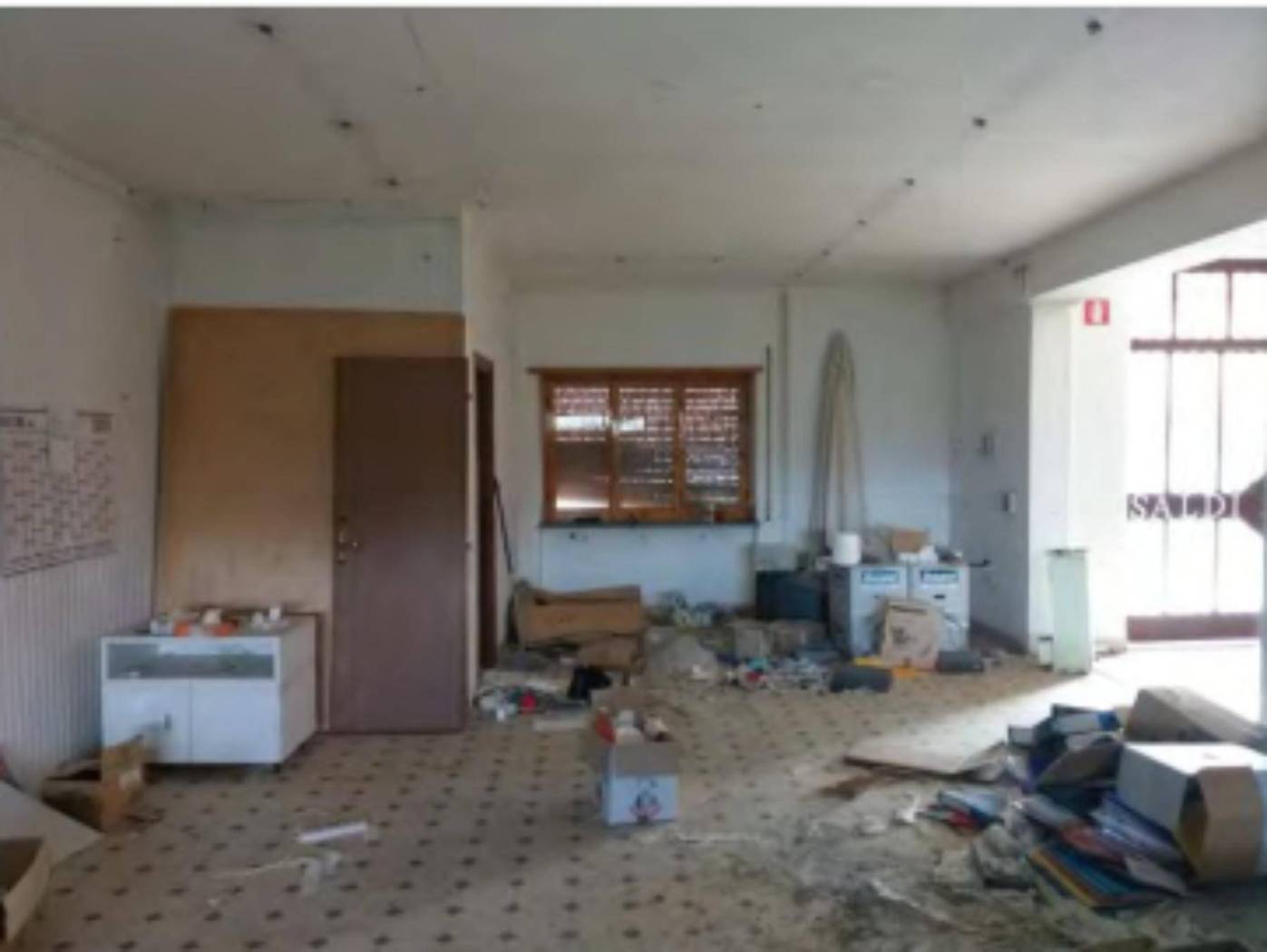 Interno non residenziale Interno non residenziale