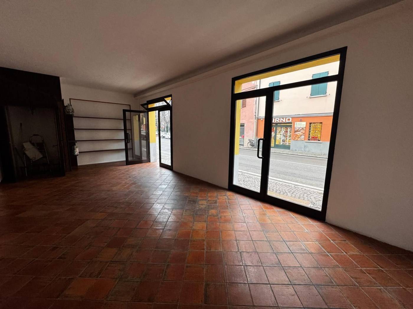 Interno non residenziale