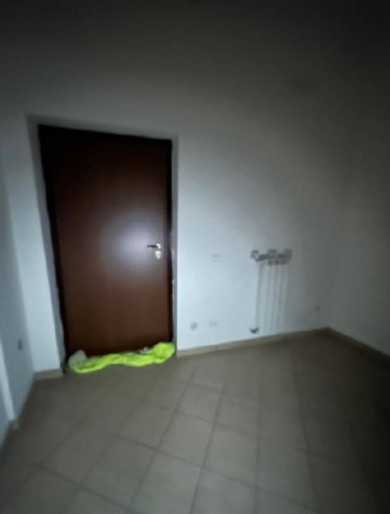 Stanza non arredata Stanza non arredata