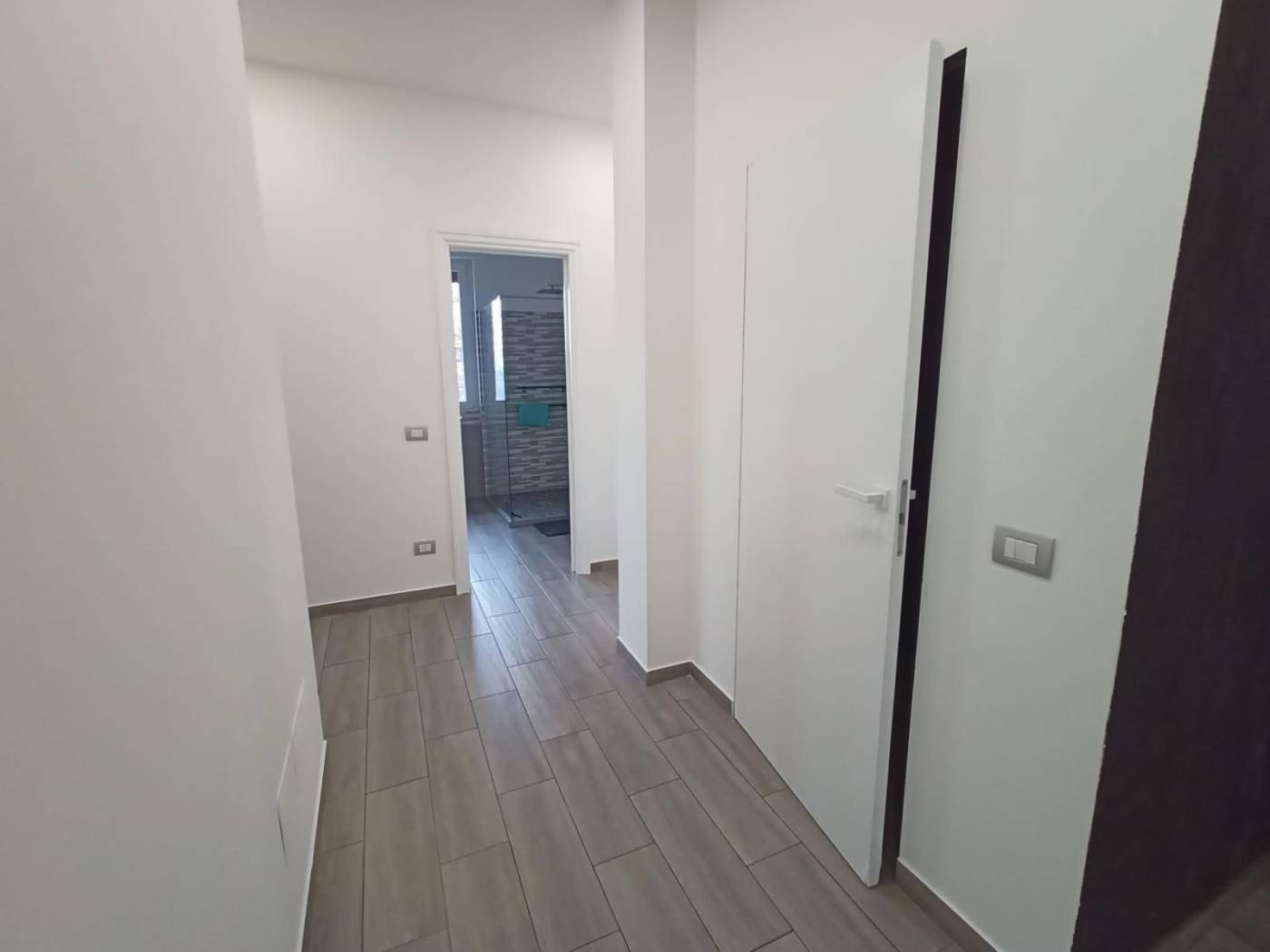 Disimpegno Disimpegno