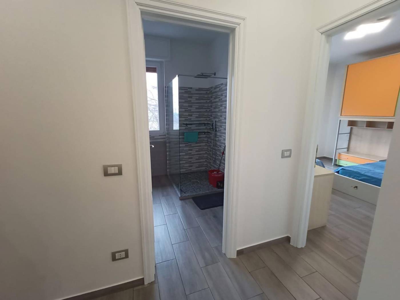 Disimpegno Disimpegno