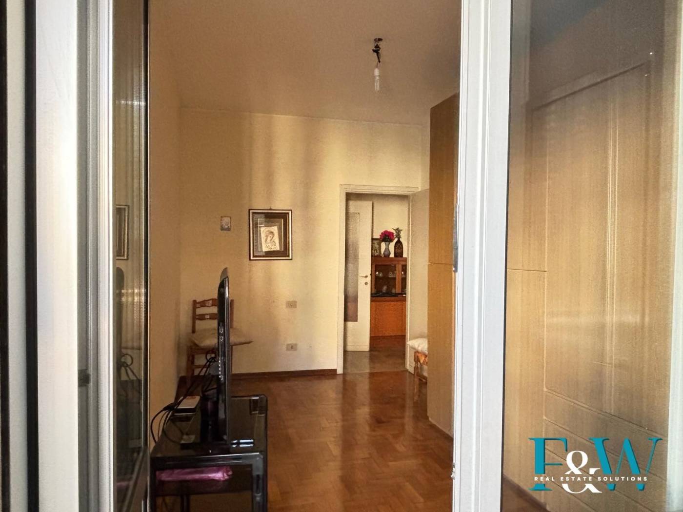 Stanza non arredata Stanza non arredata