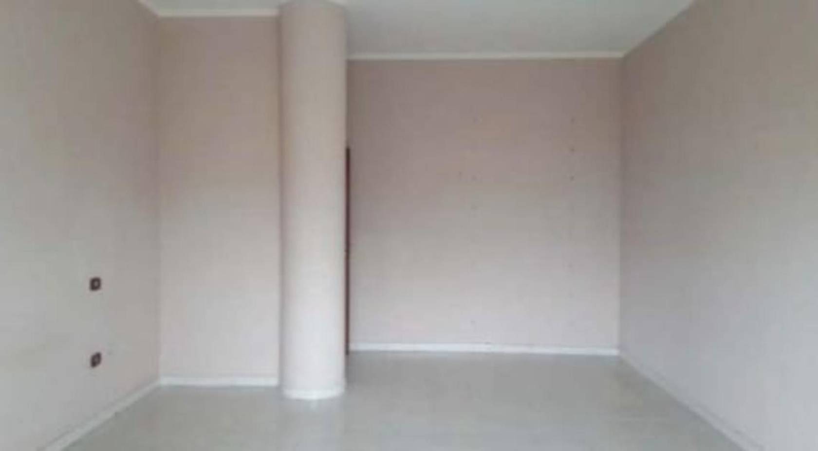 Stanza non arredata Stanza non arredata