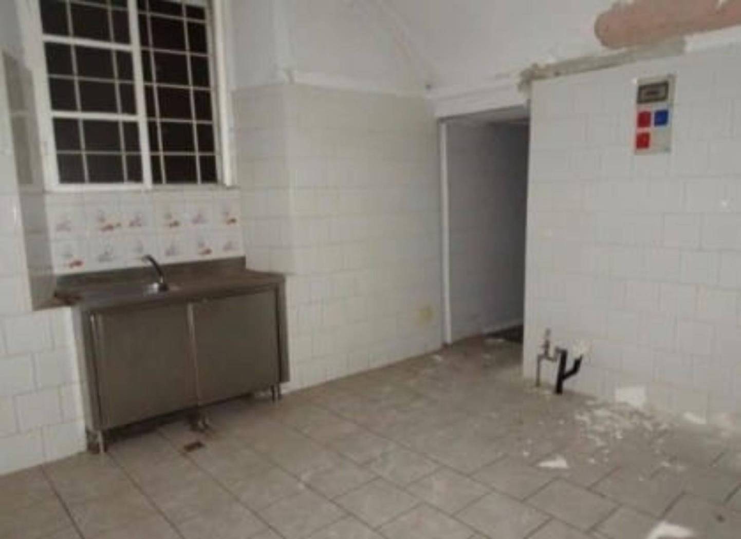 Stanza non arredata Stanza non arredata