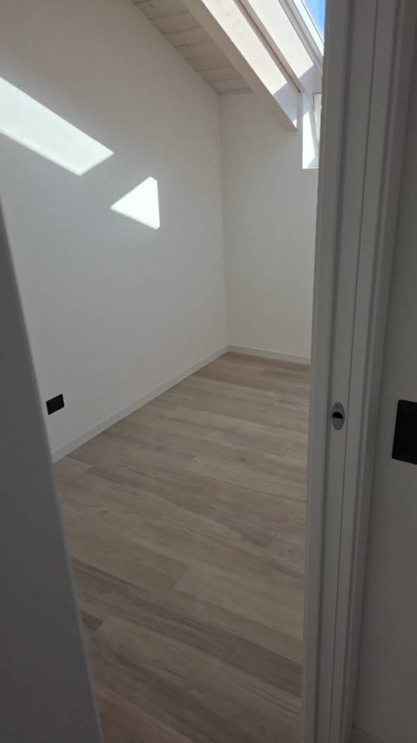 Stanza non arredata Stanza non arredata