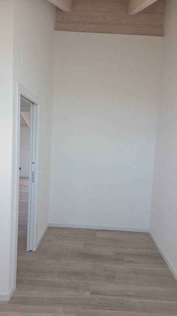 Stanza non arredata Stanza non arredata