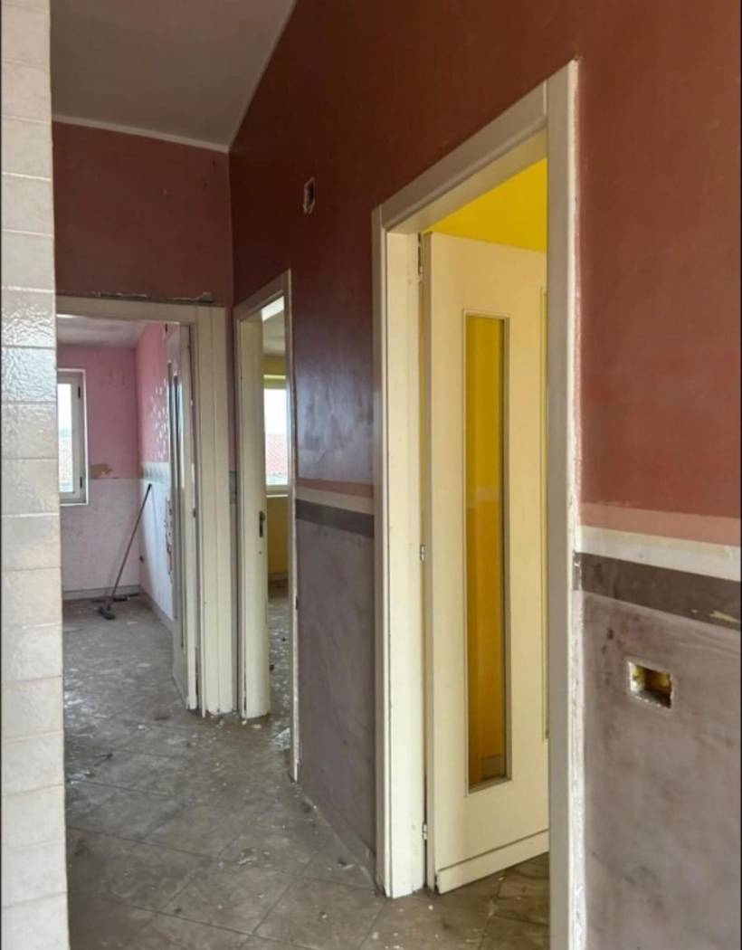 Disimpegno Disimpegno