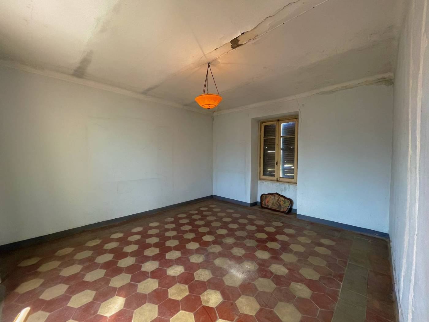 Stanza non arredata Stanza non arredata