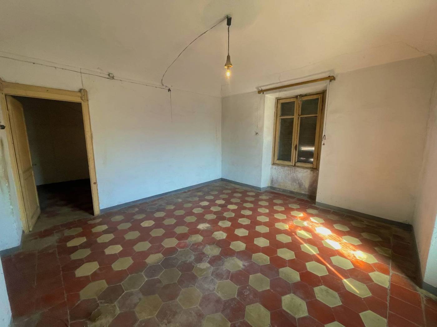 Stanza non arredata Stanza non arredata