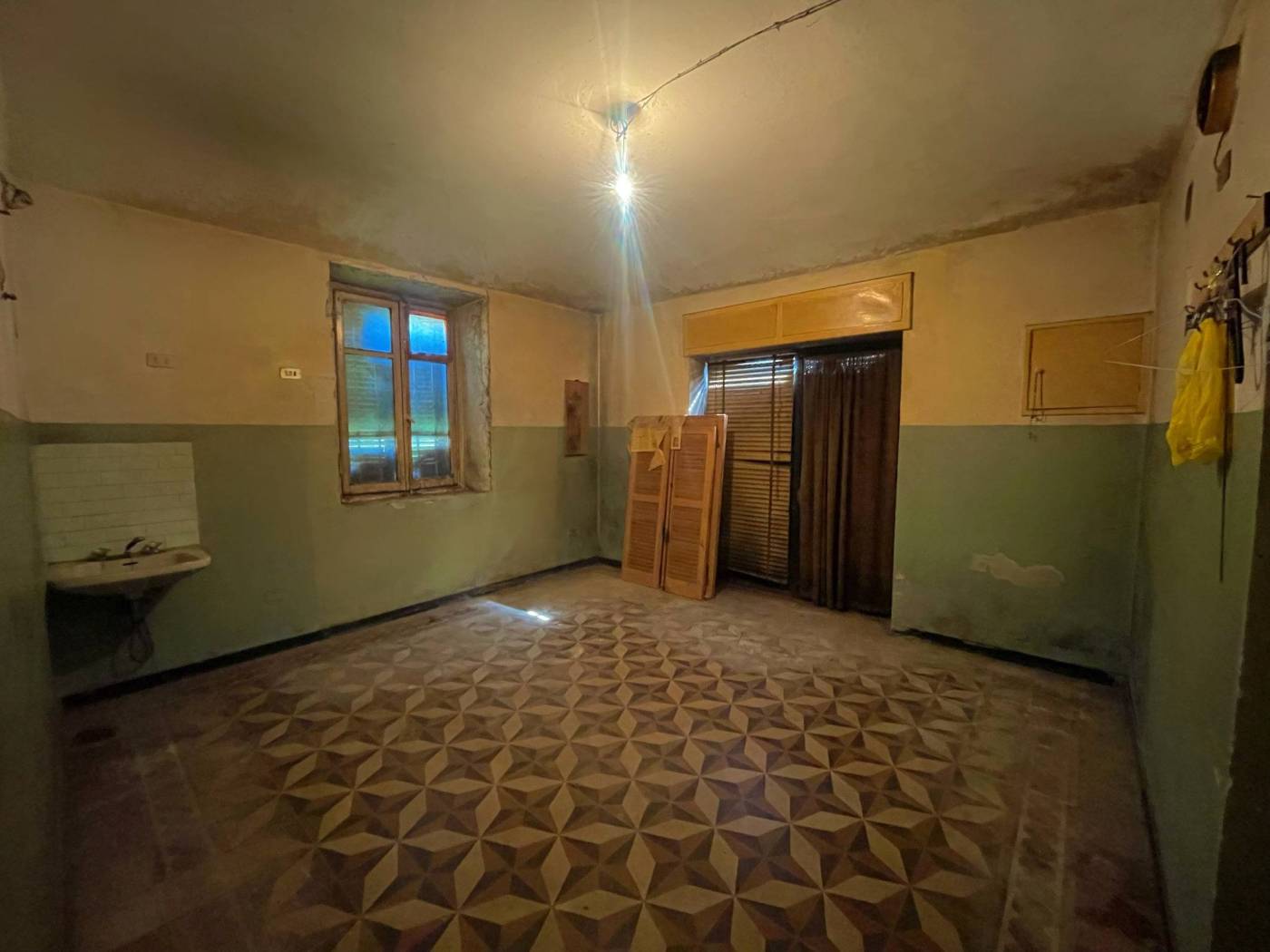 Stanza non arredata Stanza non arredata