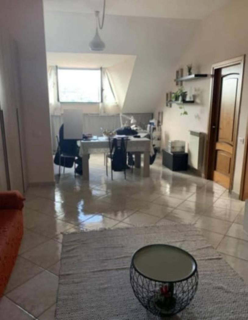 Interno non residenziale Interno non residenziale