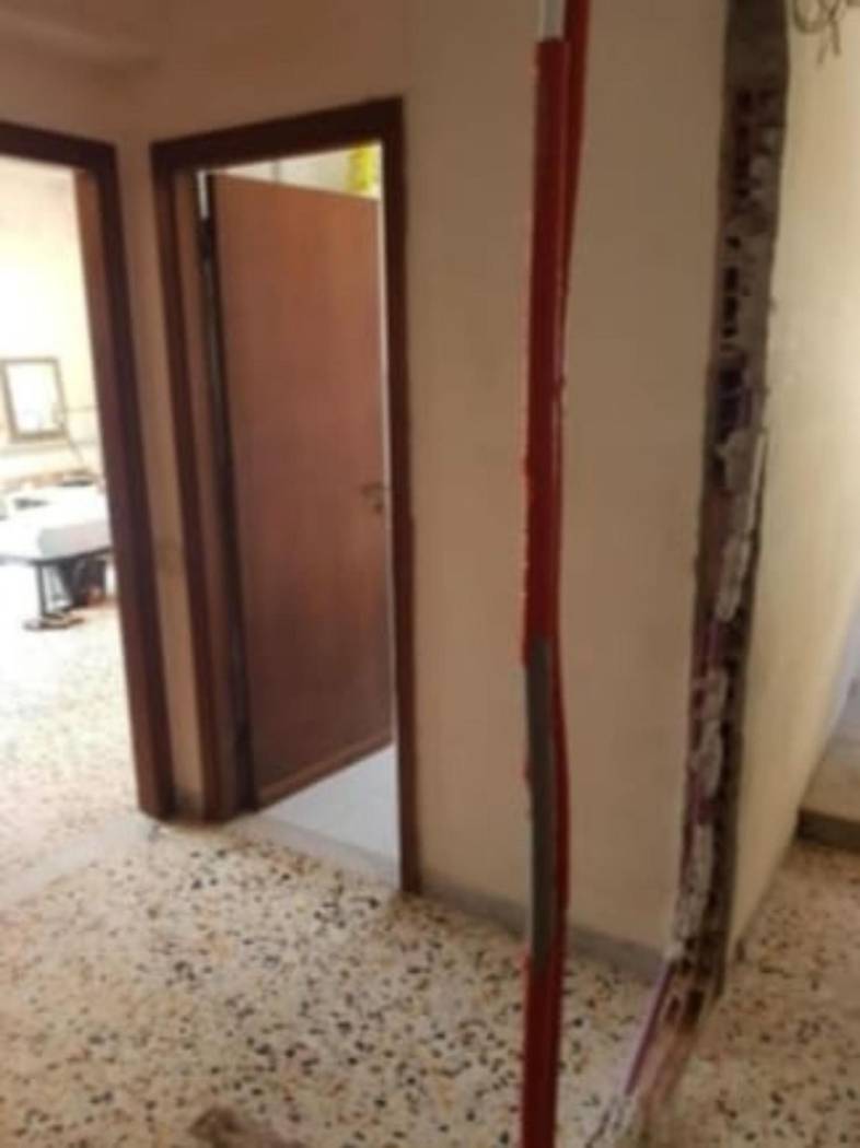 Disimpegno Disimpegno